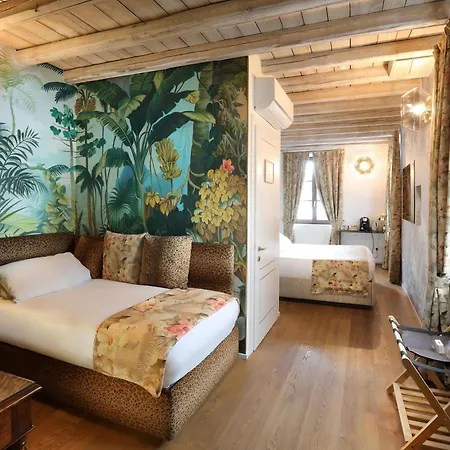 Suites&atelier كومو