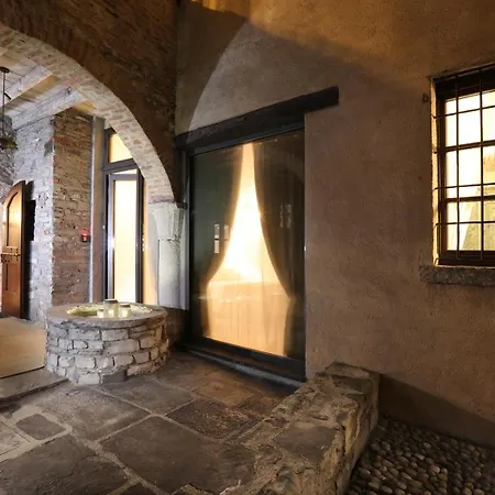 Suites&atelier Vendégház Como