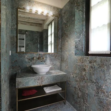 Suites&atelier Guest house